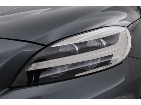 Volvo V40 2.0 T2 R-Design | Navi | Cruise | Camera | Stoelverw. | PDC A | 17''  | Clima