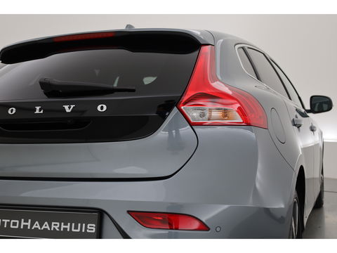 Volvo V40 2.0 T2 R-Design | Navi | Cruise | Camera | Stoelverw. | PDC A | 17''  | Clima