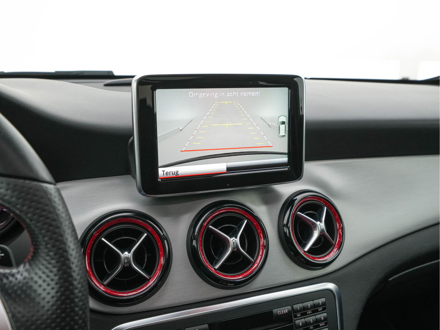 Mercedes-Benz GLA AMG 45 4MATIC *PANO | XENON | LEATHER-ALCANTARA | MEMORY-PACK | HARMAN/KARDON-AUDIO | KEYLESS |  CAMERA | SPORT-SEATS | HEATED-SEATS | NAVI-FULLMAP | SHIFT-PADDLES  | ECC | PDC | CRUISE | 20''ALU*