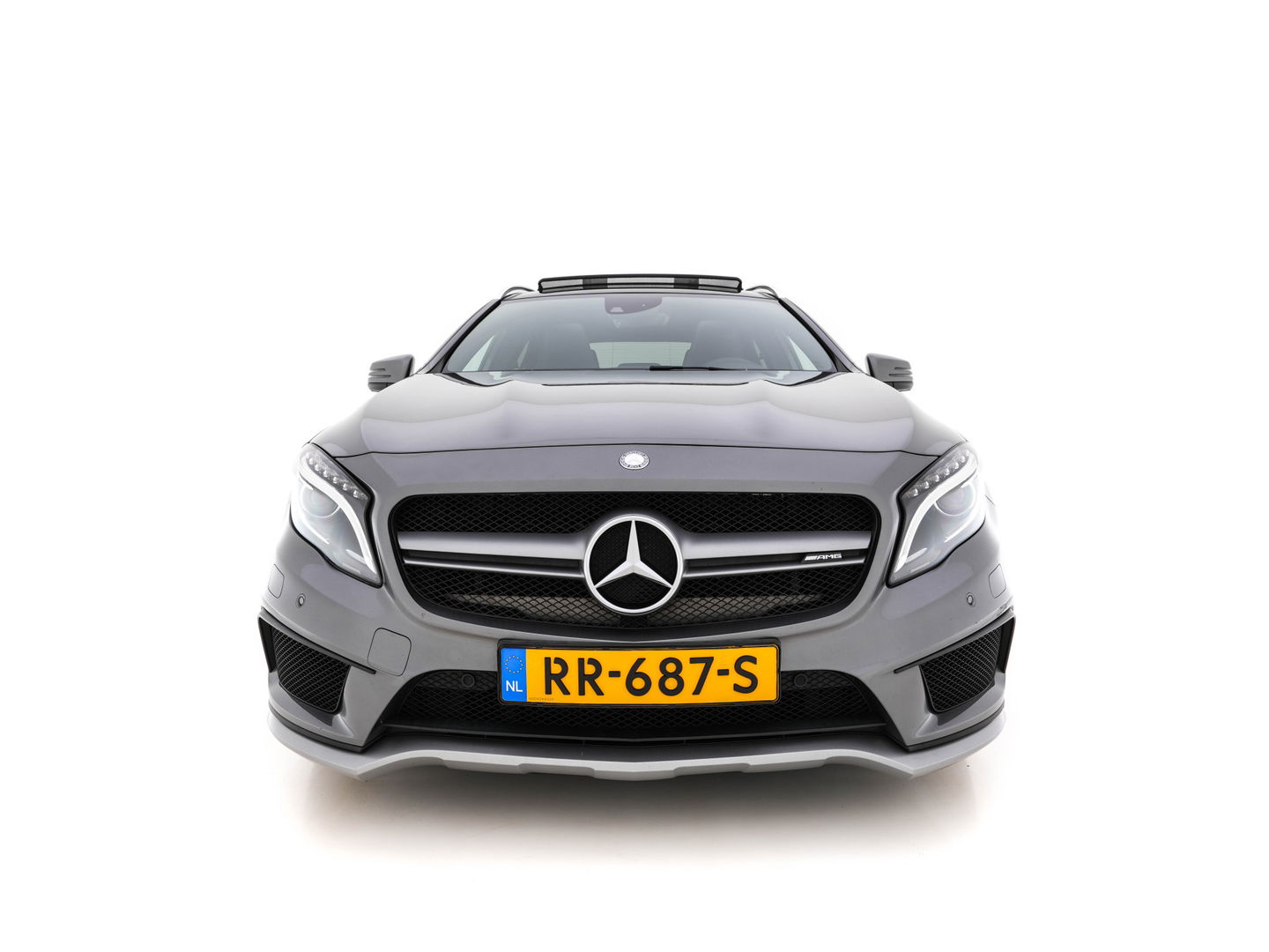 Mercedes-Benz GLA AMG 45 4MATIC *PANO | XENON | LEATHER-ALCANTARA | MEMORY-PACK | HARMAN/KARDON-AUDIO | KEYLESS | CAMERA | SPORT-SEATS | HEATED-SEATS | NAVI-FULLMAP | SHIFT-PADDLES | ECC | PDC | CRUISE | 20''ALU*