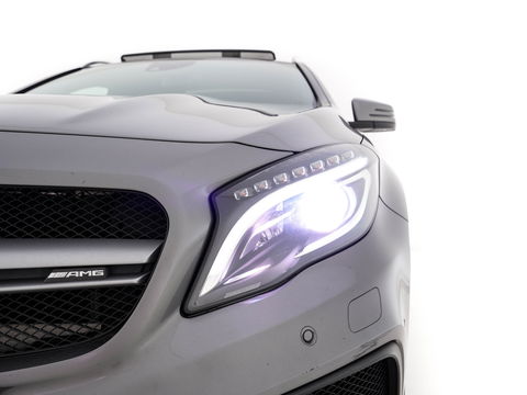 Mercedes-Benz GLA AMG 45 4MATIC *PANO | XENON | LEATHER-ALCANTARA | MEMORY-PACK | HARMAN/KARDON-AUDIO | KEYLESS |  CAMERA | SPORT-SEATS | HEATED-SEATS | NAVI-FULLMAP | SHIFT-PADDLES  | ECC | PDC | CRUISE | 20''ALU*