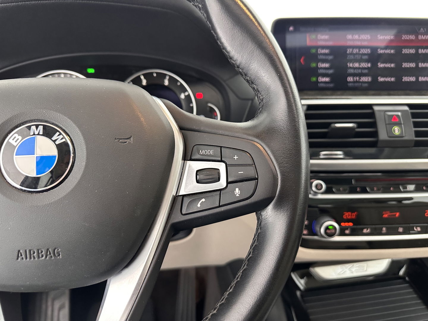 BMW X3 xDrive30d High Executive Aut. *PANO | HEAD-UP | FULL-LEATHER | FULL-LED | NAVI-FULLMAP | SPORT-SEATS | CAMERA | ECC | PDC | CRUISE | TOWBAR |  19''ALU*