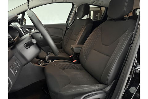 Renault Clio 0.9 TCe Estate | Limited Clima Camera Carplay Cruise Navi LED 16"LMV Parkeersensoren