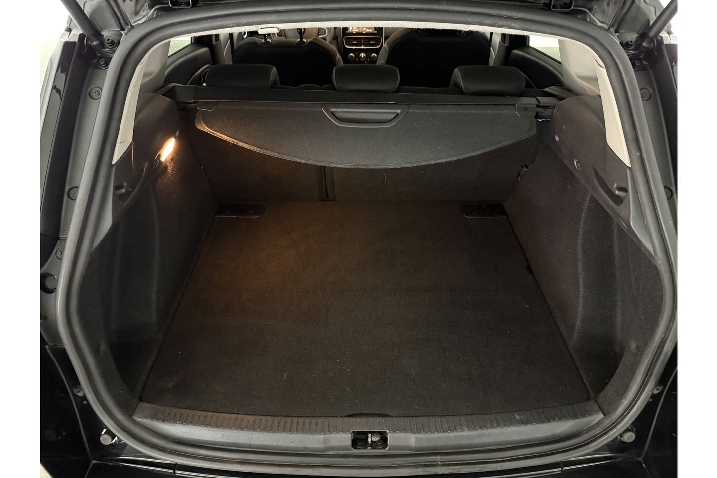 Renault Clio 0.9 TCe Estate | Limited Airco Cruise Carplay Navigatie LED PDC Trekhaak 16"LMV