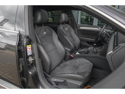 Volkswagen Arteon 1.5 TSI R-line 150pk Panoramadak Virtual cockpit NLauto LED 18" lmv