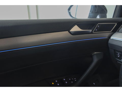 Volkswagen Arteon 1.5 TSI R-line 150pk Panoramadak Virtual cockpit NLauto LED 18" lmv