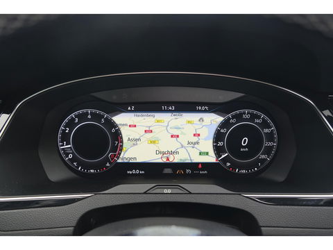Volkswagen Arteon 1.5 TSI R-line 150pk Panoramadak Virtual cockpit NLauto LED 18" lmv