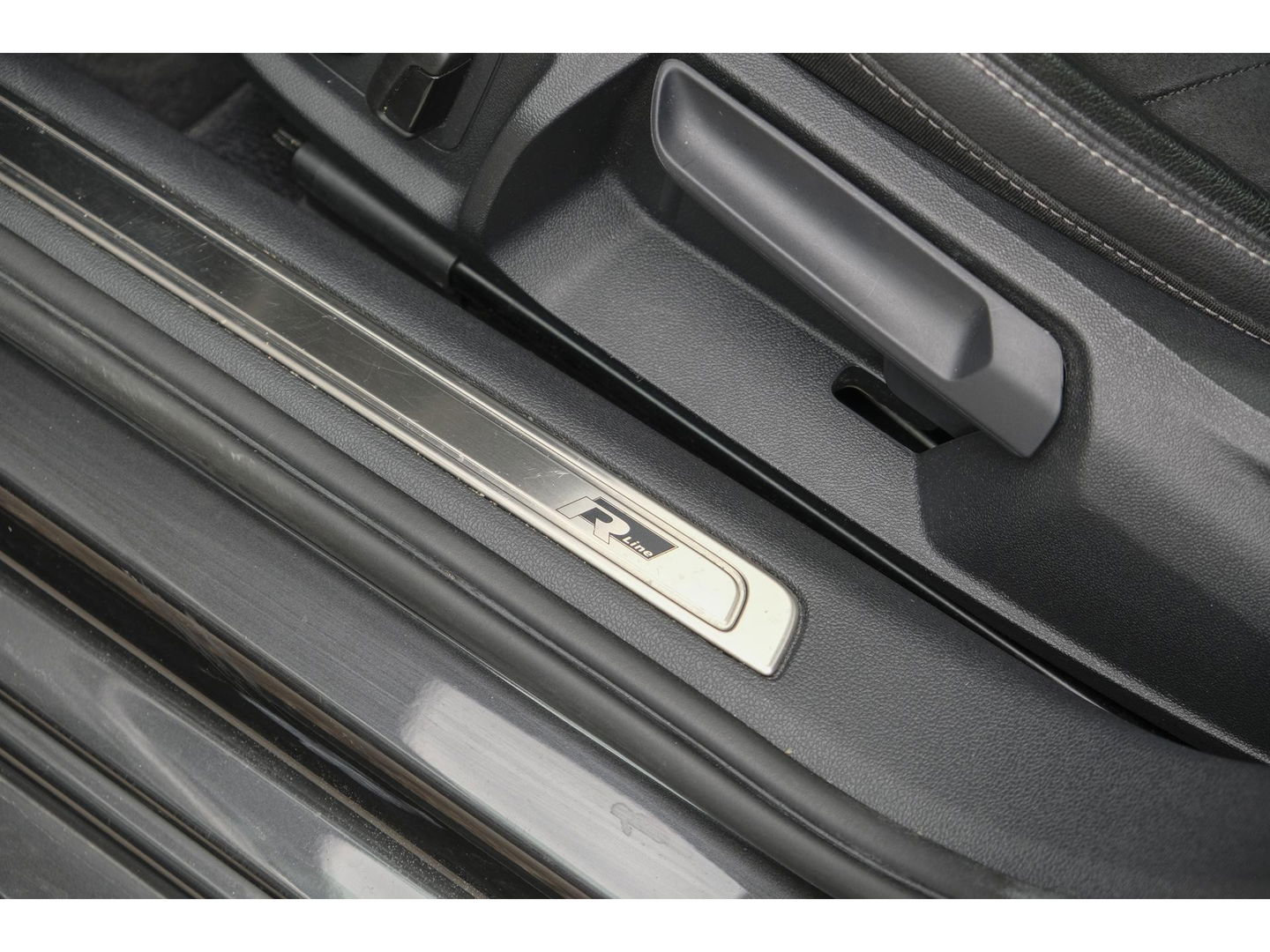 Volkswagen Arteon 1.5 TSI R-line 150pk Panoramadak Virtual cockpit NLauto LED 18" lmv