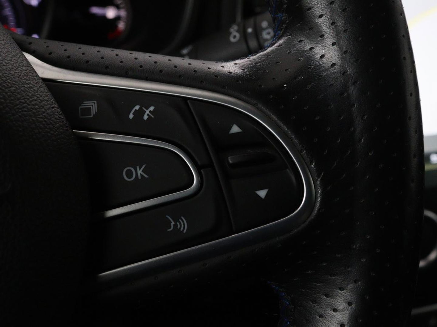 Renault Mégane 1.3 TCe GT-Line | Stoelverwarming | Head-Up | Camera | Trekhaak | Sportstoelen | Navigatie | Park Assist | Full LED | Keyless
