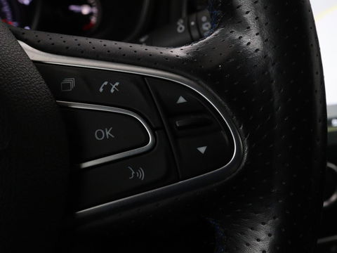 Renault Mégane 1.3 TCe GT-Line | Stoelverwarming | Head-Up | Camera | Trekhaak | Sportstoelen | Navigatie | Park Assist | Full LED | Keyless