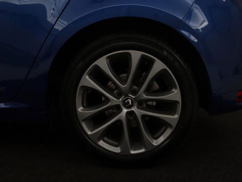 Renault Mégane 1.3 TCe GT-Line | Stoelverwarming | Head-Up | Camera | Trekhaak | Sportstoelen | Navigatie | Park Assist | Full LED | Keyless