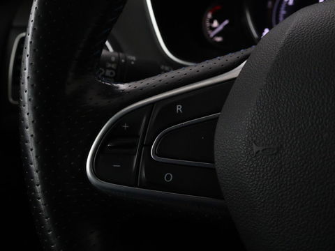 Renault Mégane 1.3 TCe GT-Line | Stoelverwarming | Head-Up | Camera | Trekhaak | Sportstoelen | Navigatie | Park Assist | Full LED | Keyless