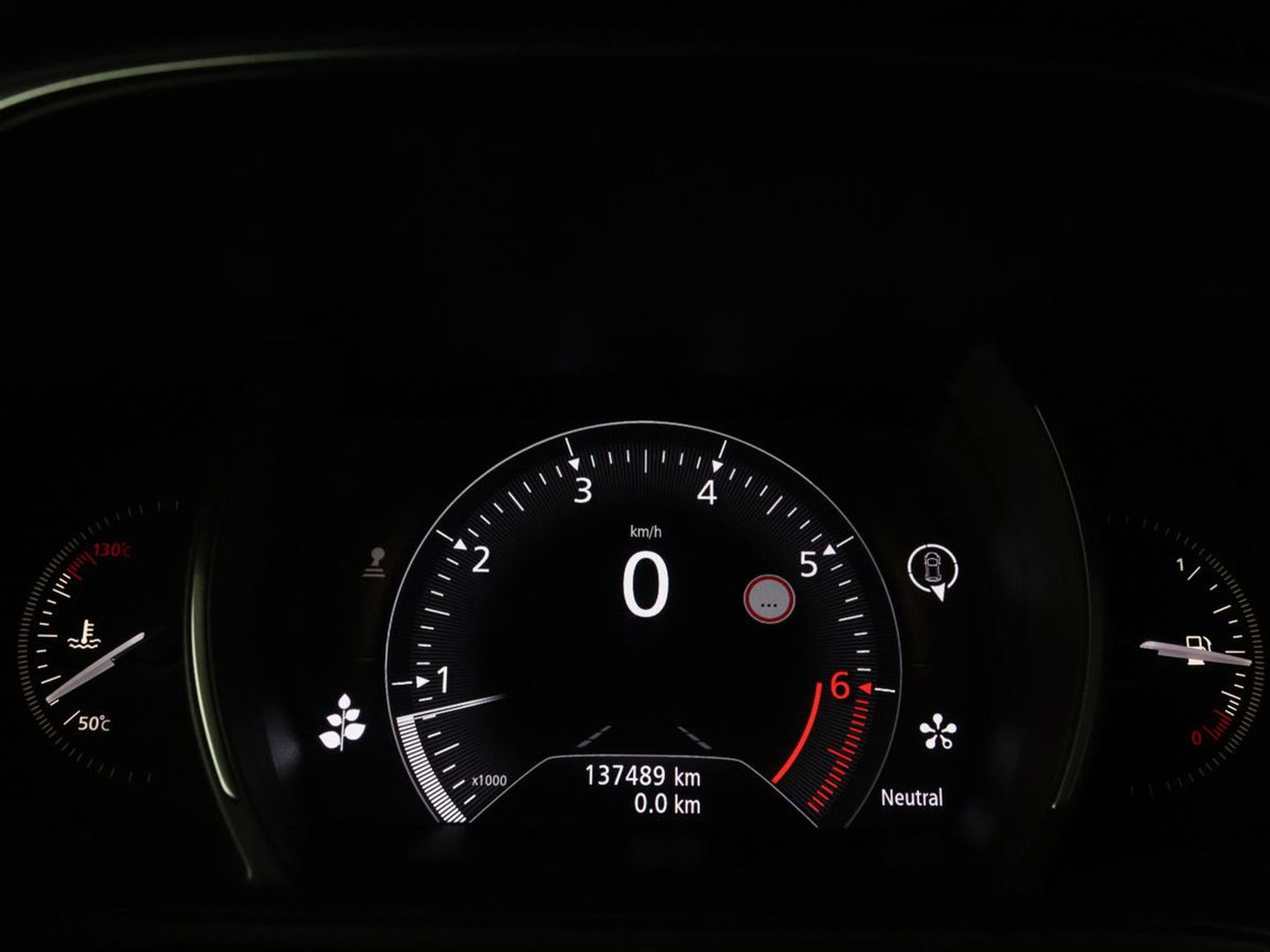 Renault Mégane 1.3 TCe GT-Line | Stoelverwarming | Head-Up | Camera | Trekhaak | Sportstoelen | Navigatie | Park Assist | Full LED | Keyless