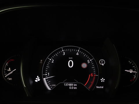 Renault Mégane 1.3 TCe GT-Line | Stoelverwarming | Head-Up | Camera | Trekhaak | Sportstoelen | Navigatie | Park Assist | Full LED | Keyless
