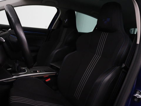 Renault Mégane 1.3 TCe GT-Line | Stoelverwarming | Head-Up | Camera | Trekhaak | Sportstoelen | Navigatie | Park Assist | Full LED | Keyless