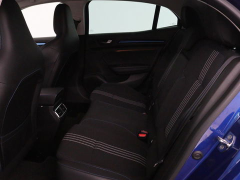 Renault Mégane 1.3 TCe GT-Line | Stoelverwarming | Head-Up | Camera | Trekhaak | Sportstoelen | Navigatie | Park Assist | Full LED | Keyless