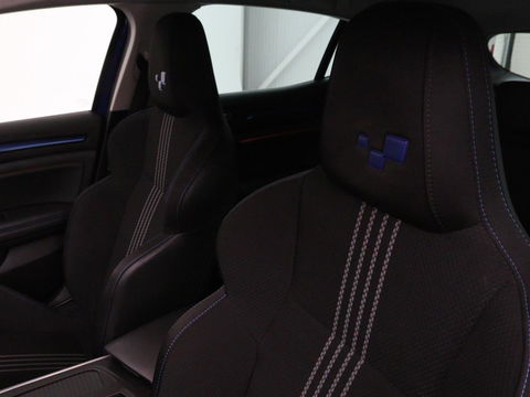 Renault Mégane 1.3 TCe GT-Line | Stoelverwarming | Head-Up | Camera | Trekhaak | Sportstoelen | Navigatie | Park Assist | Full LED | Keyless