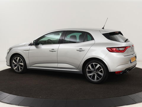 Renault Mégane 1.5 dCi Bose | 1e eigenaar | Automaat | Massage | Navigatie | Sfeerverlichting | Half leder | Parkeerhulp | Keyless | Bose Sound | Climate control | DAB | Cruise control