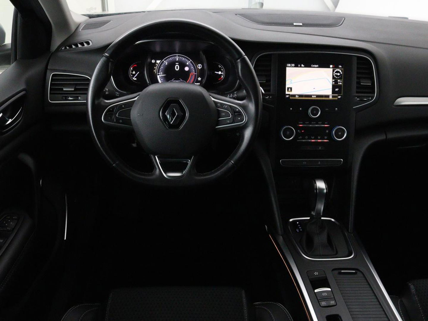 Renault Mégane 1.5 dCi Bose | 1e eigenaar | Automaat | Massage | Navigatie | Sfeerverlichting | Half leder | Parkeerhulp | Keyless | Bose Sound | Climate control | DAB | Cruise control