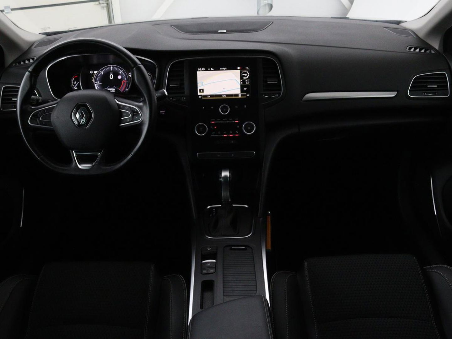 Renault Mégane 1.5 dCi Bose | 1e eigenaar | Automaat | Massage | Navigatie | Sfeerverlichting | Half leder | Parkeerhulp | Keyless | Bose Sound | Climate control | DAB | Cruise control