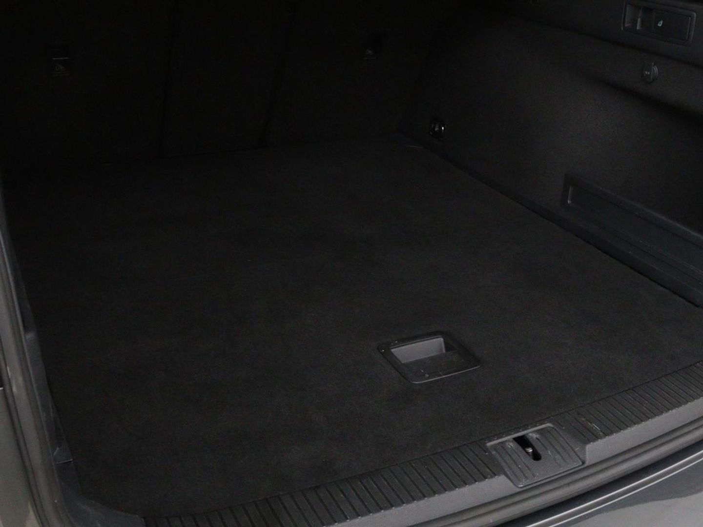Volkswagen Passat 1.4 TSI GTE | Panoramadak | Stoelverwarming | Trekhaak | Adaptive cruise | Camera | Carplay | Leder/Alcantara | Full LED | Virtual Cockpit