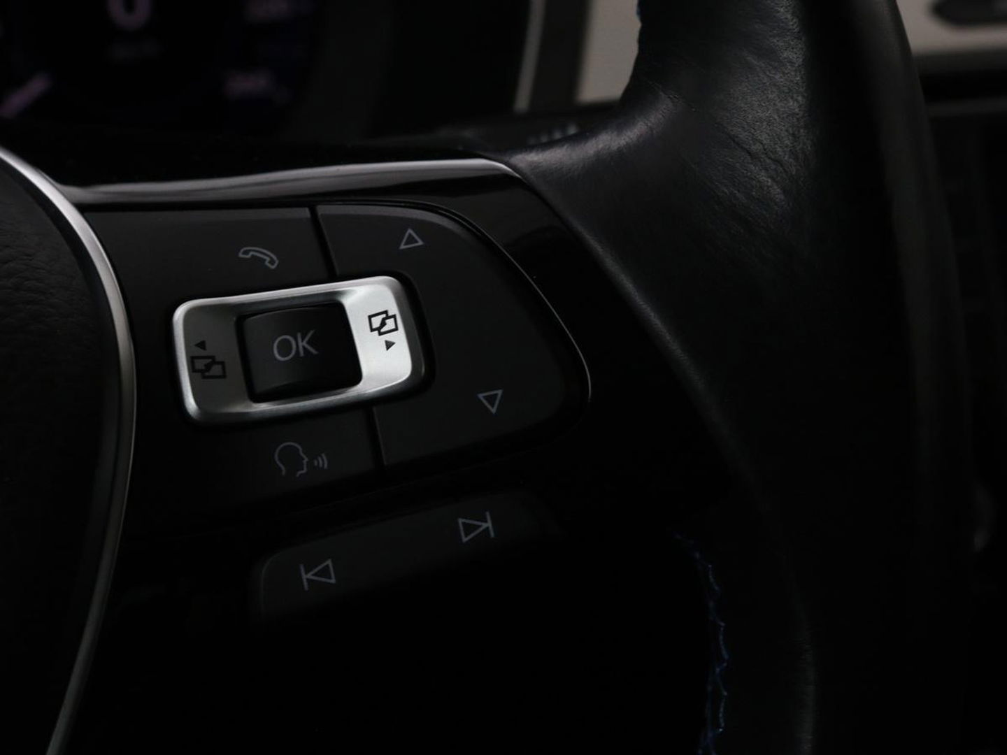 Volkswagen Passat 1.4 TSI GTE | Panoramadak | Stoelverwarming | Trekhaak | Adaptive cruise | Camera | Carplay | Leder/Alcantara | Full LED | Virtual Cockpit