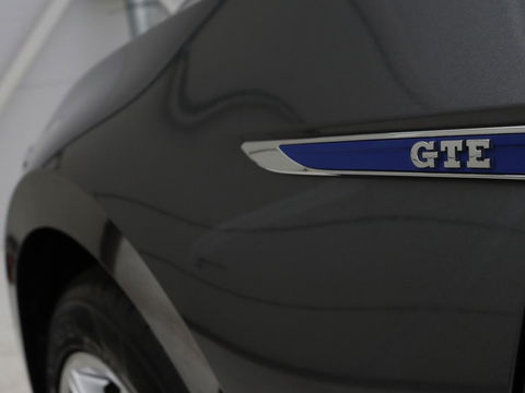 Volkswagen Passat 1.4 TSI GTE | Panoramadak | Stoelverwarming | Trekhaak | Adaptive cruise | Camera | Carplay | Leder/Alcantara | Full LED | Virtual Cockpit