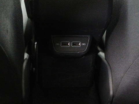 Volkswagen Polo 1.0 TSI R Line | Panoramadak | Stoelverwarming | Adaptive cruise | Climate control | Park Assist | Carplay | Navigatie