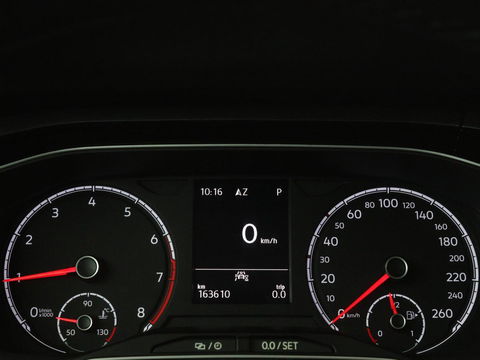Volkswagen Polo 1.0 TSI R Line | Panoramadak | Stoelverwarming | Adaptive cruise | Climate control | Park Assist | Carplay | Navigatie