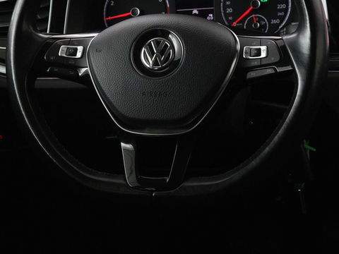 Volkswagen Polo 1.0 TSI R Line | Panoramadak | Stoelverwarming | Adaptive cruise | Climate control | Park Assist | Carplay | Navigatie