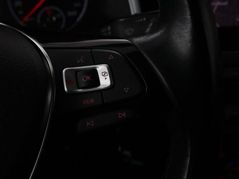 Volkswagen Polo 1.0 TSI R Line | Panoramadak | Stoelverwarming | Adaptive cruise | Climate control | Park Assist | Carplay | Navigatie