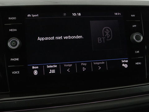 Volkswagen Polo 1.0 TSI R Line | Panoramadak | Stoelverwarming | Adaptive cruise | Climate control | Park Assist | Carplay | Navigatie
