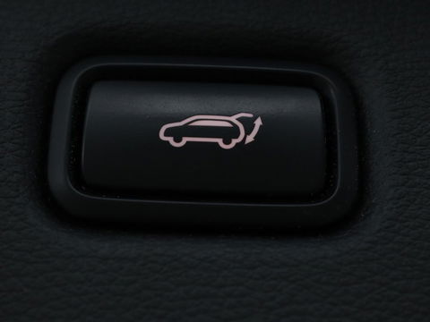 Kia Ceed 1.5 T-GDi GT-Line | Panoramadak | Stoel & stuurverwarming | Adaptive cruise | Trekhaak | Leder/Alcantara | Carplay | Camera | Digital Cockpit | Full LED
