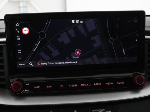 Kia Ceed 1.5 T-GDi GT-Line | Panoramadak | Stoel & stuurverwarming | Adaptive cruise | Trekhaak | Leder/Alcantara | Carplay | Camera | Digital Cockpit | Full LED