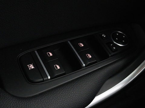 Kia Ceed 1.5 T-GDi GT-Line | Panoramadak | Stoel & stuurverwarming | Adaptive cruise | Trekhaak | Leder/Alcantara | Carplay | Camera | Digital Cockpit | Full LED