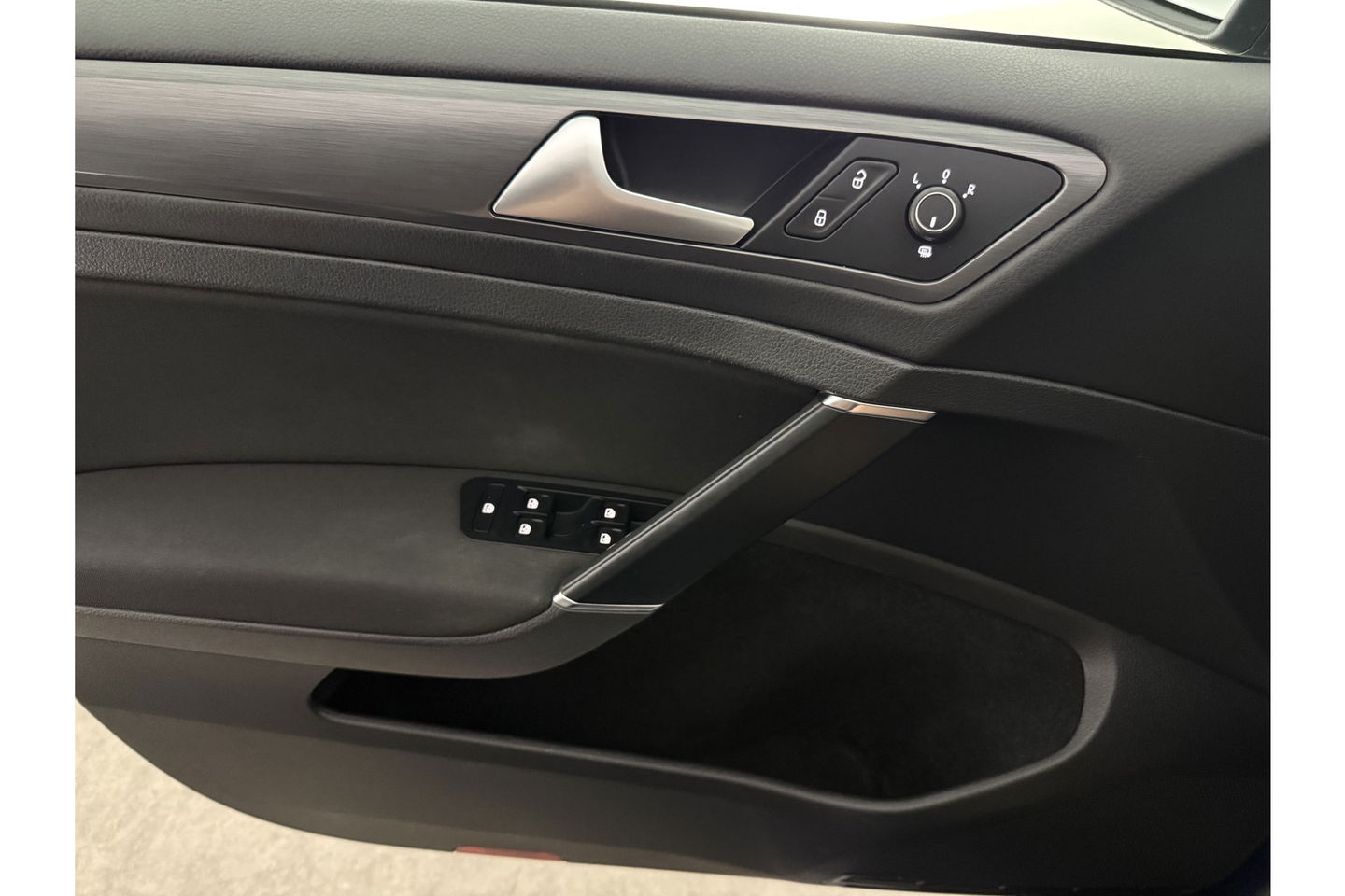 Volkswagen Golf 1.0 TSI Comfortline Clima Carplay Adaptive Cruise LED Navigatie PDC 16"LMV
