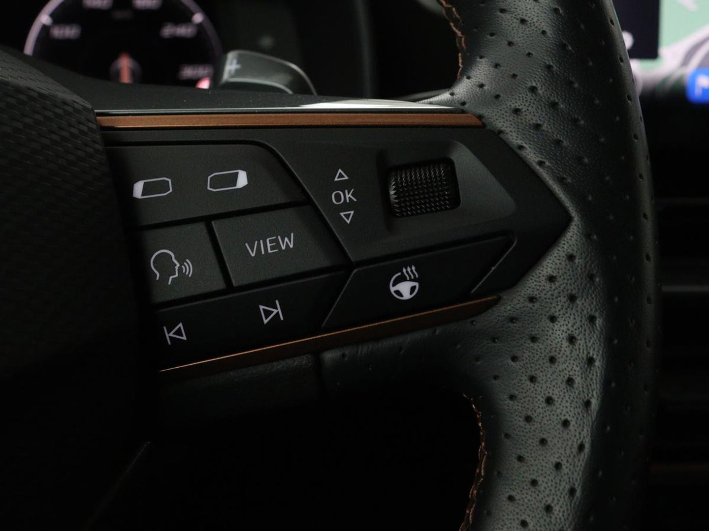 CUPRA Leon 1.4 e-Hybrid | Stoel & stuurverwarming | Camera | Adaptive cruise | Sfeerverlichting | Navigatie | Keyless | Full LED | Park Assist | PHEV