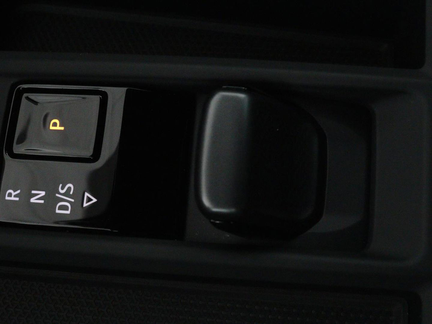 CUPRA Leon 1.4 e-Hybrid | Stoel & stuurverwarming | Camera | Adaptive cruise | Sfeerverlichting | Navigatie | Keyless | Full LED | Park Assist | PHEV