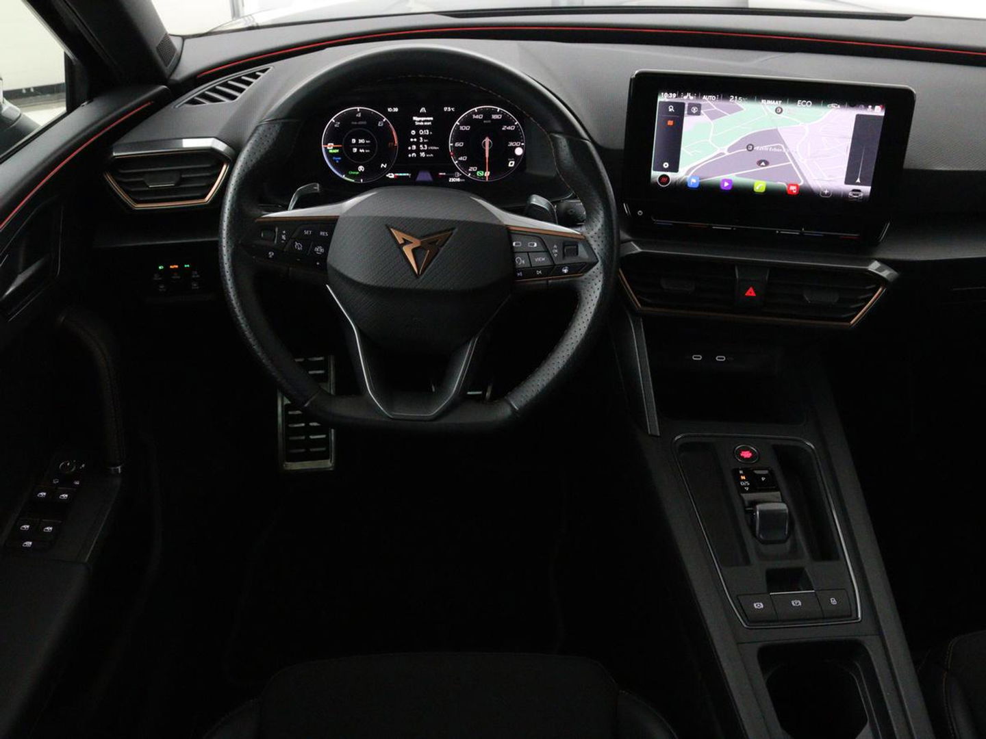 CUPRA Leon 1.4 e-Hybrid | Stoel & stuurverwarming | Camera | Adaptive cruise | Sfeerverlichting | Navigatie | Keyless | Full LED | Park Assist | PHEV