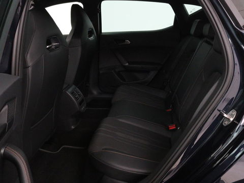 CUPRA Leon 1.4 e-Hybrid | Stoel & stuurverwarming | Camera | Adaptive cruise | Sfeerverlichting | Navigatie | Keyless | Full LED | Park Assist | PHEV