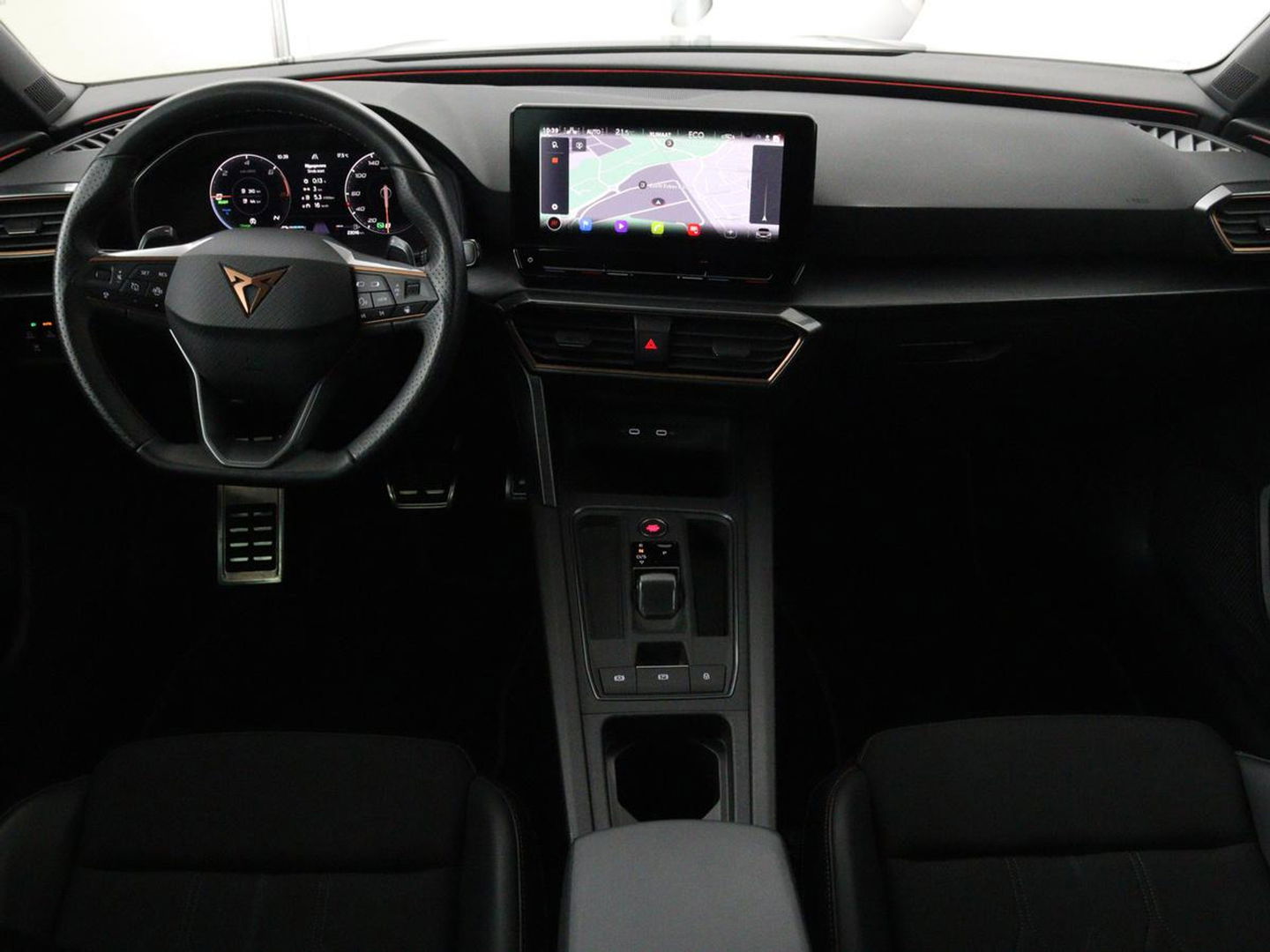 CUPRA Leon 1.4 e-Hybrid | Stoel & stuurverwarming | Camera | Adaptive cruise | Sfeerverlichting | Navigatie | Keyless | Full LED | Park Assist | PHEV