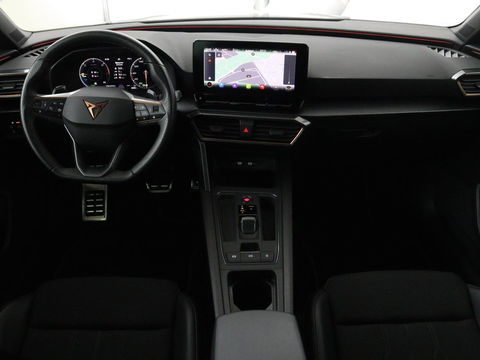 CUPRA Leon 1.4 e-Hybrid | Stoel & stuurverwarming | Camera | Adaptive cruise | Sfeerverlichting | Navigatie | Keyless | Full LED | Park Assist | PHEV