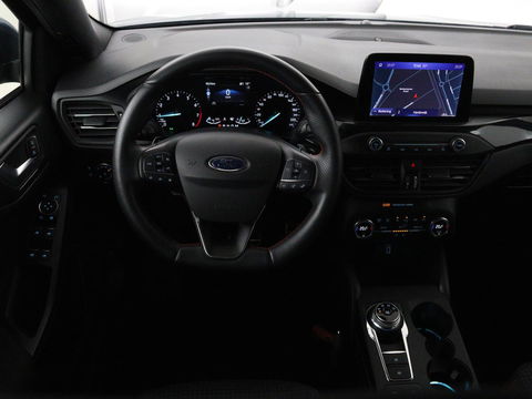 Ford Focus 1.5 EcoBoost ST Line | Trekhaak | B&O Sound | Carplay | Navigatie | Full LED | Climate control | Keyless | PDC | Sportstoelen