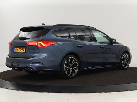 Ford Focus 1.5 EcoBoost ST Line | Trekhaak | B&O Sound | Carplay | Navigatie | Full LED | Climate control | Keyless | PDC | Sportstoelen