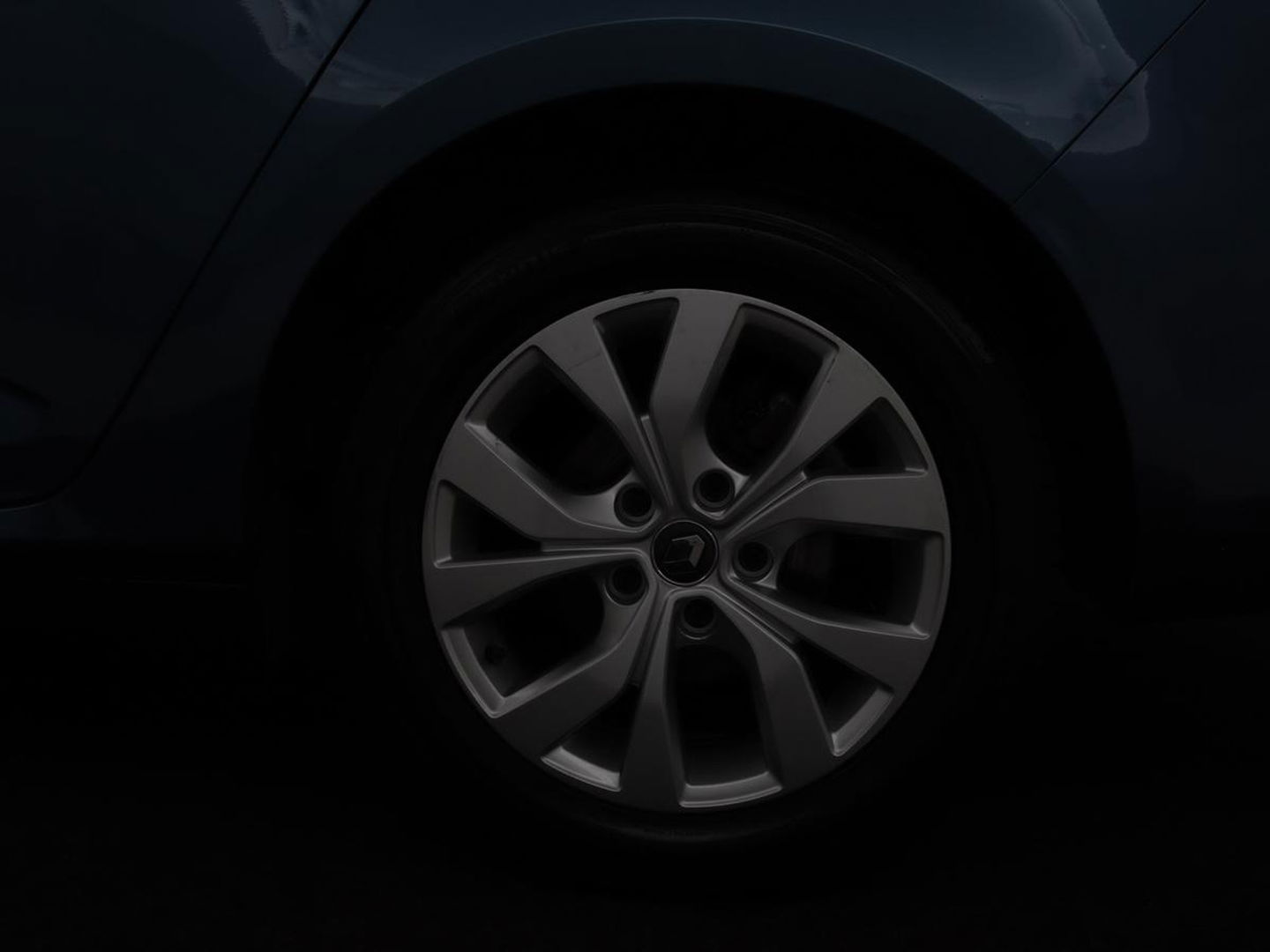 Renault Mégane 1.3 TCe Limited | Trekhaak | Navigatie | Keyless | Climate control | Parkeerhulp | Cruise control | Bluetooth | DAB