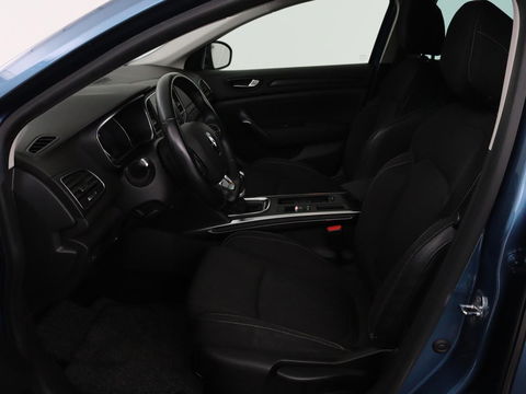 Renault Mégane 1.3 TCe Limited | Trekhaak | Navigatie | Keyless | Climate control | Parkeerhulp | Cruise control | Bluetooth | DAB