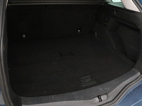Renault Mégane 1.3 TCe Limited | Trekhaak | Navigatie | Keyless | Climate control | Parkeerhulp | Cruise control | Bluetooth | DAB