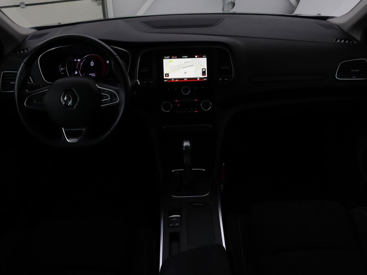 Renault Mégane 1.3 TCe Limited | Trekhaak | Navigatie | Keyless | Climate control | Parkeerhulp | Cruise control | Bluetooth | DAB