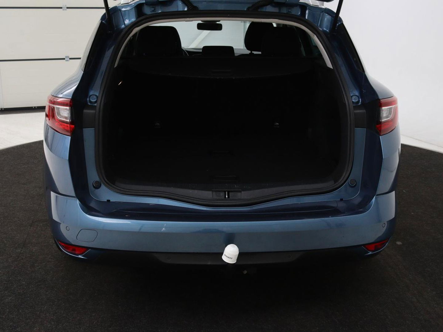 Renault Mégane 1.3 TCe Limited | Trekhaak | Navigatie | Keyless | Climate control | Parkeerhulp | Cruise control | Bluetooth | DAB