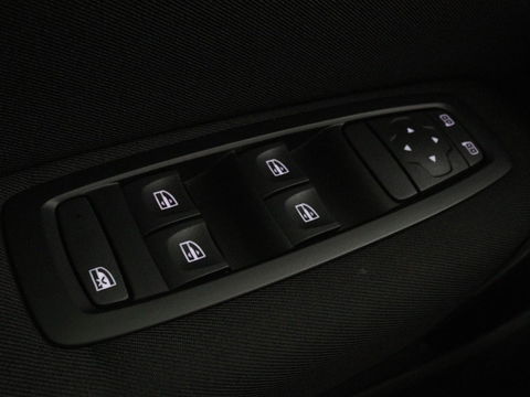 Renault Mégane 1.3 TCe Limited | Trekhaak | Navigatie | Keyless | Climate control | Parkeerhulp | Cruise control | Bluetooth | DAB